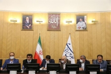 جزئیات سومین جلسه بررسی مشکلات هفتتپه در مجلس/ اولتیماتوم ۱۵ روزه نمایندگان به وزیر اقتصاد! نظامالدین موسوی بیان کرد: در صورتی که مسئله خلع ید از سوی سازمان خصوصی سازی و وزارت اقتصاد تعیین تکلیف نشود، چارهای نداریم جز اینکه از اختیاراتمان برای استیضاح وزیر اقتصاد استفاده کنیم.