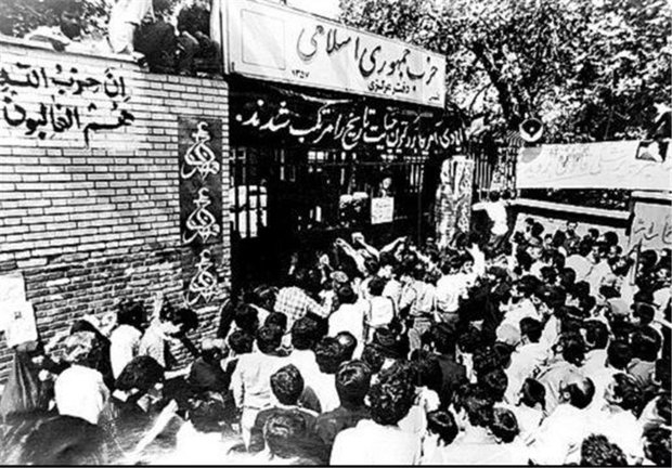 چهل و دومین سالروز تأسیس حزب جمهوری اسلامی/ ضرورت تأسیس حزب جمهوری اسلامی چه بود؟ به دنبال پیروزی انقلاب اسلامی روحانیون موثر در انقلاب به فکر تاسیس یک حزب مذهبی_سیاسی قوی افتادند. سرانجام حزب جمهوری اسلامی که ایده تشکیل آن پیش از پیروزی انقلاب اسلامی شکل گرفته بود هفت روز پس از پیروزی انقلاب اسلامی شکل گرفت.