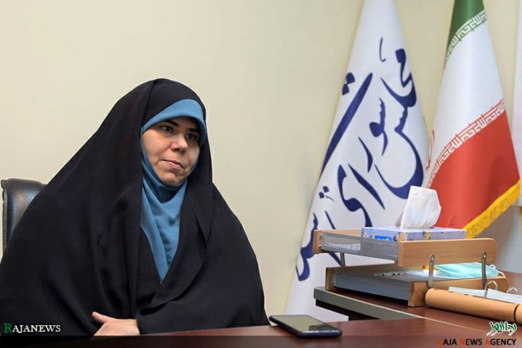 رویکرد مجلس در مساله بانوان پیگیری سیاستهای بومی است نه اسناد بینالمللی/ علیرغم جلسات متعدد لایحه صیانت، کرامت و امنیت زنان هنوز از سوی دولت ارائه نشده است/ تشریح برنامههای مجلس برای مادران شاغل و زنان سرپرست خانوار دکتر قاسمپور بیان کرد: به نظر من مجلس توانسته است در چند کلانموضوع، اقداماتی را آغاز کند و برخی موارد را به تصویب برساند که نشان میدهد نمایندگان در خصوص مسائل سیاسی، فرهنگی و معیشتی مردم پاسخگو هستند.