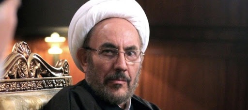 یونسی: آیتالله مصباح تحمل طلاب مخالف فکر خودش را نداشت!/ علامه مصباح: بنده با گرایش به جریانهای التقاطی مشکل داشتم/ برخی از این طلبهها عضو «فداییان خلق» و «مجاهدین خلق» شدند/ وقتی یونسی «انحراف» را «اختلاف فکری» جا میزند علی یونسی دقیقهای پس از طرح این ادعا مبنی بر تسری دادن قبح فعلی به قبح فاعلی و نیت خوانی حضرت علامه، به این امر اعتراف میکند که علامه مصباح یزدی نه فاعل و گوینده سخن را که اندیشه و تفکرات را نقد میکردند.