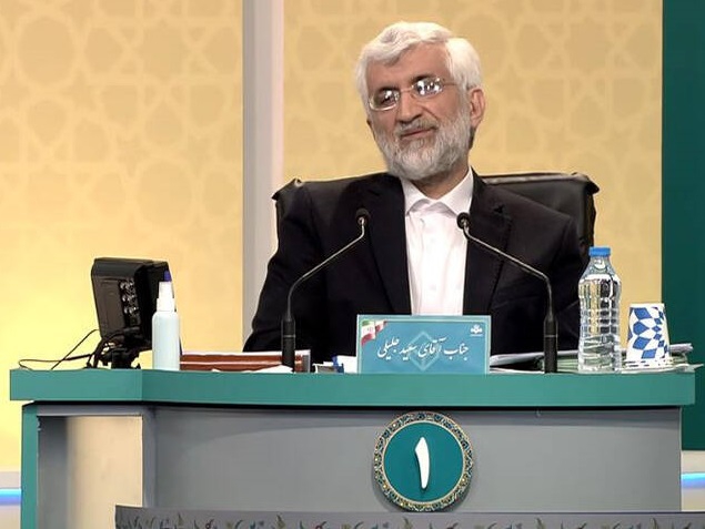 در دولت روحانی محرومین در اولویت نبودند/ آقای همتی را دعوت میکنم بعد از این جلسه، در تلوبیون با هم مناظره کنیم نخستین مناظره نامزدهای انتخابات ریاستجمهوری سیزدهم، عصر امروز (شنبه ۱۵ خرداد) با حضور ۷ نامزد این انتخابات و با موضوع اقتصاد برگزار شد.