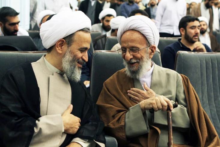 علامه از شخصیتهای علمی غریب عصر ما است/ نزدیکترین شخصیت معنوی به آیتالله بهجت علامه مصباح بود پناهیان با بیان اینکه انگار رسم است که برخی شخصیتها در کشور شناخته نشوند، گفت: یکی از شخصیتهای علمی غریب عصر ما مرحوم آیتالله مصباح یزدی هستند. از لحاظ معنوی هم ایشان غریب بودند.