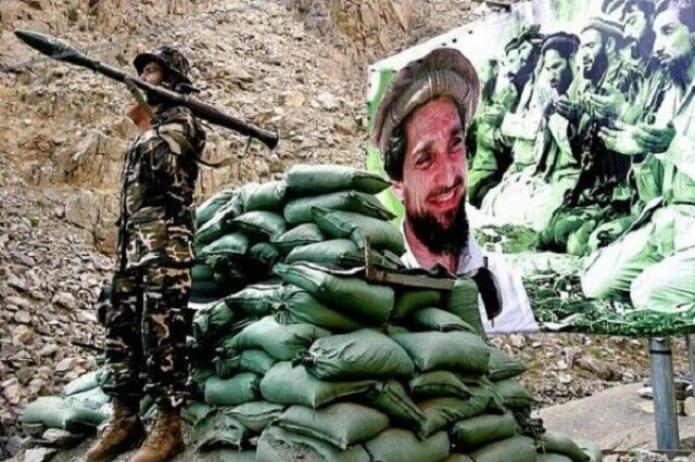 برای اولینبار طالبان و جبهه مقاومت ملی مذاکره کردند/ تلاش احمد مسعود و طالبان برای جلوگیری از درگیری مسلحانه نماینده پنجشیر در سخنانی به تشریح جزییاتی از برگزاری نخستین دُور از مذاکرات مستقیم میان طالبان و گروه مقاومت در این ولایت که در شهر «چاریکار» مرکز ولایت پروان برگزار شد، پرداخت.