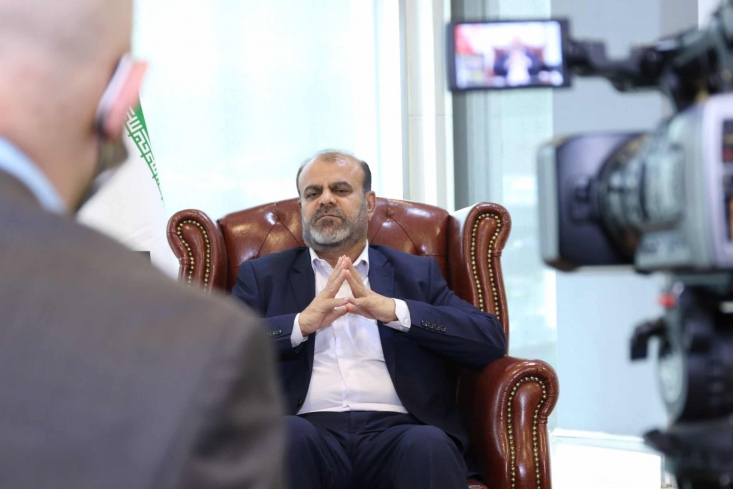 احداث سالانه یک میلیون مسکن کاملا اجرایی و شدنی است/ ۲۰ درصد تسهیلات بانکها به بحث مسکن تعلق میگیرد وزیر راه و شهرسازی گفت: تمام مولفههای مورد نیاز برای احداث ۴ میلیون واحد مسکن طی ۴ سال در کشور وجود دارد.