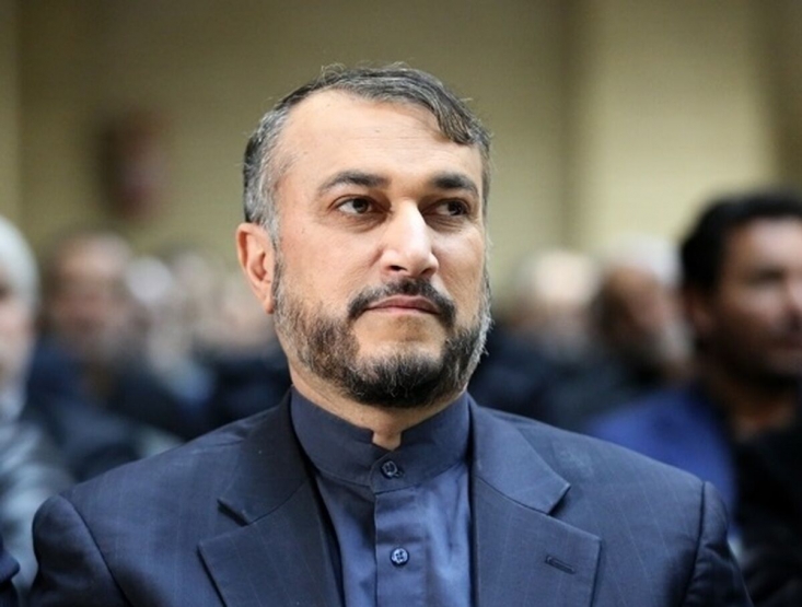 در بغداد در جایگاه درست و واقعی ایران قرار گرفتم/ مشابه قرارداد با چین را با روسیه و هند دنبال میکنیم/ رئیس جمهور فرانسه از من برای سفر به پاریس دعوت کرد سیاست خارجی متوازن یعنی ارتباط با همه بخشهای جهان با رعایت اولویتها لذا سیاست خارجی متوازن، پویا و هوشمند شعار ماست، نیروی انسانی کار اصلی را باید انجام دهند، در هر ۶ ماه کارنامه و گزارش خوبی را برای کمک به مردم ارائه خواهیم داد.