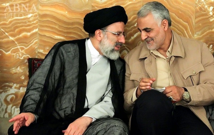 نقش جدی «میدان» در پیوستن ایران به «سازمان شانگهای»/ حاج قاسم چگونه برای دیپلماسی ایرانی قدرت آورد؟ حضور مجاهدانه حاج قاسم سلیمانی و نیروهای مدافع حرم در منطقه به بازویی پرقدرت در حوزه دیپلماسی تبدیل شد و راه را برای همکاریهای منطقهای با کشورهای همسو فراهم کرد.
