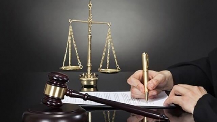  تعداد وکیل در کشور کفاف حجم بالای پرونده‌های مطروحه در دادگستری را نمی‌دهد.از حدود ۷۳هزار متقاضی در آزمون وکالت تنها حدود ۳ هزار نفر در این آزمون پذیرفته می‌شوند. 