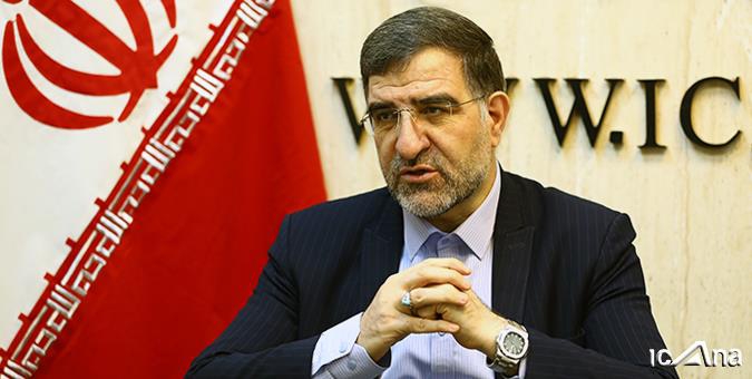 امیرآبادی: مجلس هشتم تعداد مسئولان ملزم به اعلام دارایی را افزایش داد/ این مصوبه از سوی مجمع تشخیص دوره هاشمی رفسجانی قید «محرمانه» خورد/ مجلس اکنون در حال بهینهسازی اجرای آن قانون است/ به علت وجود مصوبه مجمع، مجلس برای اصلاح محرمانگی کار سختی دارد عضو کمیسیون اقتصادی مجلس تاکید کرد: براساس تفسیر شورای نگهبان، مجلس شورای اسلامی در یک بازه زمانی مشخص و طولانی حق اصلاح یا تغییر مواردی را که مجمع تشخیص مصلحت نظام به مصوبات قبلی مجلس اضافه میکند را ندارد.
