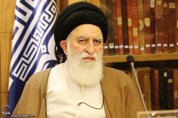 آقای علوی بروجردی؛ اینجا جمهوری اسلامی است نه اروپای قرون وسطی چرا در سالهای طولانی که پایههای استقلال نظام با اقدامات دولت روحانی به لرزه درآمده بود کسی به یاد مردم نبود؟ در آبان ۹۸ چرا کسی به یاد مردم نبود؟ زمان تاراج اموال بیتالمال توسط نزدیکان دولت روحانی و فروش کشور چرا کسی به یاد مردم نبود؟