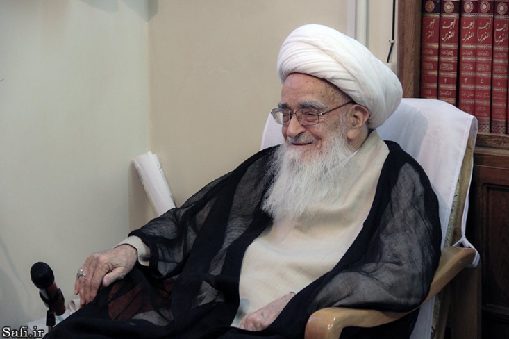 سخنی با حضرت آیتاللهالعظمی صافی گلپایگانی (حفظه الله) طرح پرسش فرزندان معنوی شما ناظر به اصولی بود که میراث گرانبهای امام خمینی و گنجینه بیانات امام خامنهای حفظه الله در اختیار ما قرار داده است.