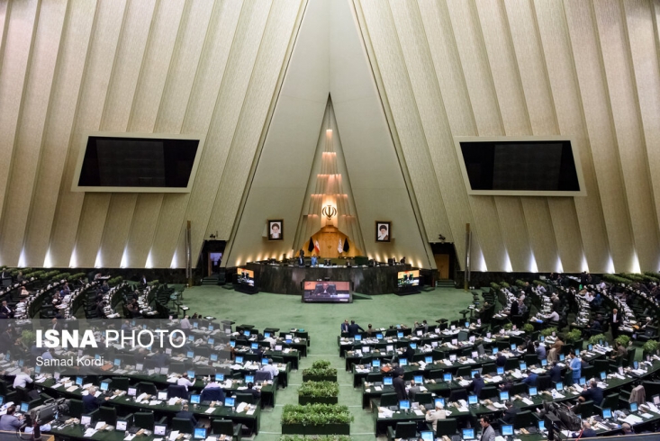 با متخلفان قرارداد «کرسنت» قاطعانه برخورد کنید نمایندگان مجلس شورای اسلامی در نامه ای به حجتالاسلام و المسلمین محسنی اژهای رئیس قوه قضائیه، با اشاره به مفاسد صورت گرفته در قرارداد گازی «کرسنت»، خواستار بررسی پرونده در دستگاه قضایی و برخورد با متخلفان این قرارداد شدند.