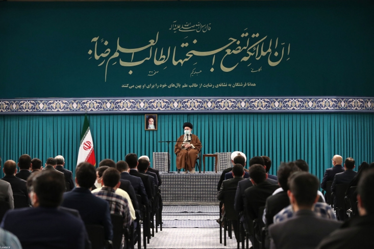 رهبر انقلاب اسلامی صبح امروز با نخبگان جوان و استعدادهای برتر علمی کشور دیدار کردند.