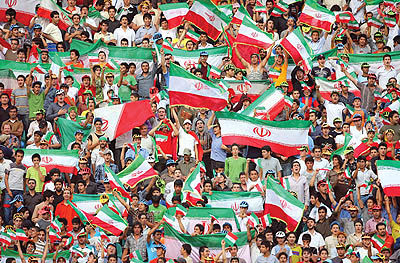 دیدار تیم‌های ملی ایران و لبنان در حضور هواداران برگزار می‌شود.