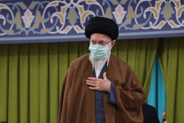 بی تفاوت کردن نسل جوان به «فقر و فساد و تبعیض» مصداق آرمان زدایی است/ تشکیلات مدیریتی کشور، انقلابی است/مطالبهگری باید با ادبیات منطقی، هوشمندانه و بدور از دعوا و تند و تیزی باشد/ آیت الله مصباح یزدی (ره) یک استاد و راهنمای مرجع بود بر اساس منظومه فکری غرب، باید میراث عظیم اندیشه و فرهنگ در کشور کمرنگ یا محو شود، خیل عظیم جوانان آماده صعود به قلههای شرف و عزت ملی مأیوس و ناامید شوند و احساس بنبست به نسل جوان تزریق شود بنابراین باید دغدغه داشت و شجاعانه و با بیان خوب و منطق قوی در مقابل این جریان ایستاد.