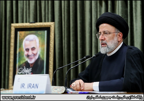 ابتکار بریکس توانسته روندهای جدیدی را در جهان شکل دهد/ طرح کمربند-راه و تاسیس بانک توسعه جدید نشاندهنده اثرگذاری این نهاد است/ موقعیت کمنظیر سیاسی و اقتصادی ما، ایران را به شریک پایدار این اتحاد تبدیل میکند آیتالله رئیسی تصریح کرد موقعیت کمنظیر جغرافیای سیاسی و اقتصادی جمهوری اسلامی، میتواند ایران را به شریکی پایدار و قابل اتکاء جهت اتصال بریکس به گلوگاههای انرژی و بازارهای بزرگ جهانی مبدل نماید.