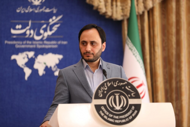 قیمت برخی کالاها کاهش می یابد/ رئیس جمهور به نیویورک می رود/ رشد ۲۷درصدی صادرات به چین در چهارماه سخنگوی دولت با اشاره به حضور رئیس جمهور کشورمان در اجلاس سالانه مجمع عمومی سازمان ملل در مهر ماه، اعلام کرد: برنامهریزیهای مقدماتی برای حضور آیت الله رئیسی در سازمان ملل انجام شده است.