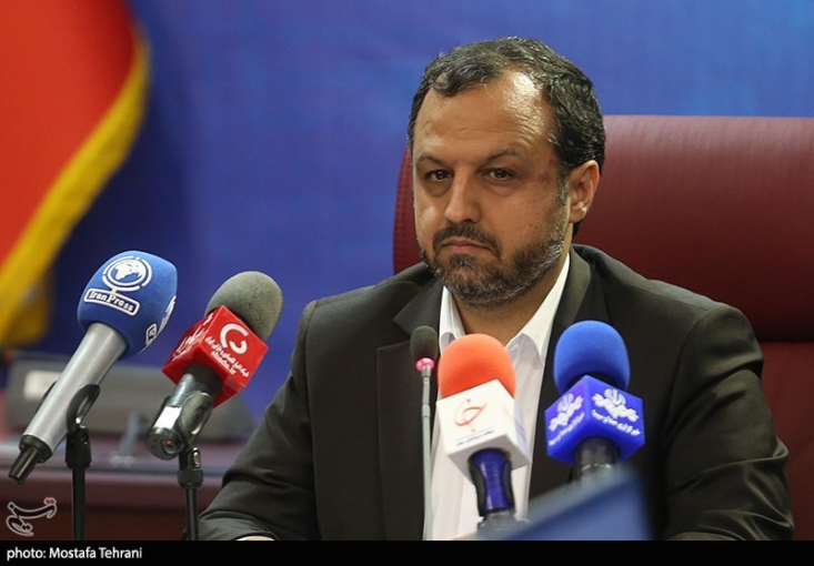 خاندوزی: مجوز سرمایه گذاری خارجی بیش از دو برابر شد/ از یارانه آرد عقب نشینی نمیکنیم/ برداشته شدن ۱۵۰۰ شرط دست و پاگیر برای اعطای مجوز دولت سیزدهم تدابیری برای ثبات اقتصادی و حل چالشهای اقتصادی در بلند مدت اندیشید و رشد اقتصادی در سه ماهه نخست در دولت تصویب و این به اولین مصوبه اقتصادی تبدیل شد.