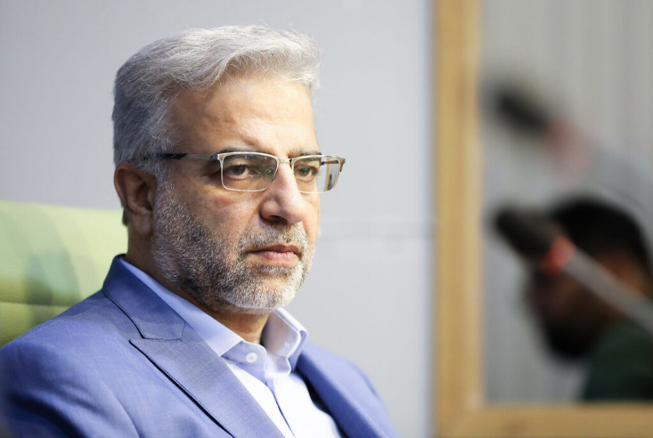 زاهدی وفا نتوانست رای اعتماد مجلس را کسب کند/ ۱۳۶ رای موافق و ۱۲۵ رای مخالف نمایندگان به گزینه پیشنهادی دولت طبق بند «ه» ماده ۱۱۷ آیین نامه داخلی مجلس، گزینه پیشنهادی باید اکثریت مطلق حاضران در جلسه مجلس را کسب کند که بنا به این ماده زاهدی وفا با یک رای کمتر از حد نصاب از تصدی وزارت کار کنار رفت.
