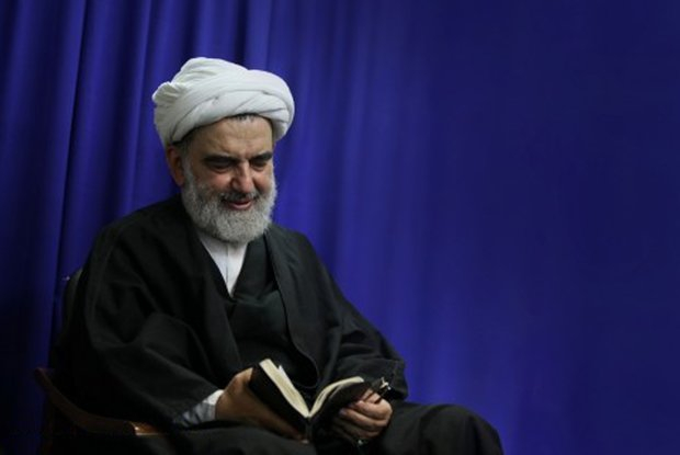 آیتالله جاودان: تغییر سرنوشت ایران، رؤیا و خیالی خام است آیتالله محمدعلی جاودان بهبهانه اغتشاشات اخیر بیانیهای صادر و تصریح کرد: اینکه شما بتوانید سرنوشت ایران را تغییر دهید، رؤیا و خیالی خام است.