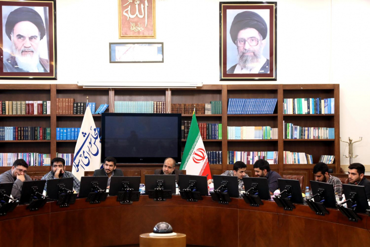 سخنگوی کمیسیون اصل نود قانون اساسی در نشست با اعضای برخی تشکل&zwnj;های دانشجویی گفت: مراقبت از وحدت و انسجام جامعه و جلوگیری از دوقطبی سازی&zwnj;های کاذب حول موضوعات متعدد یکی دیگر از اقدامات پدافندی است که جریان دانشجویی باید برای آن برنامه ریزی و اقدام کند.