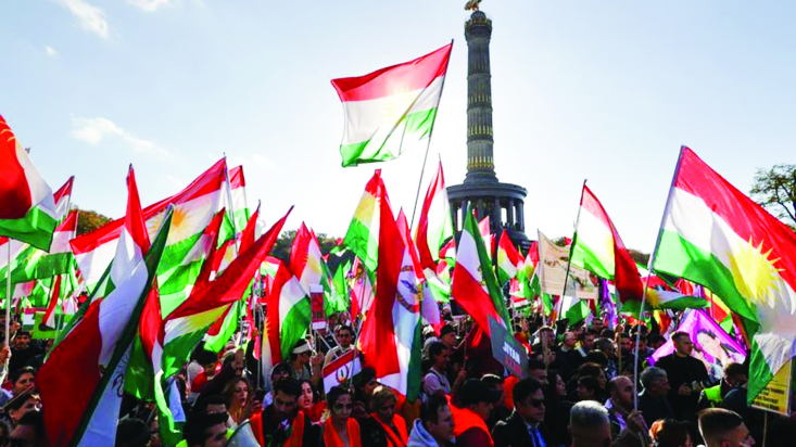 شکست تجزیه طلبان و براندازان در تجمع برلین؛ بررسی‌ها نشان می‌دهد ایرانیان ساکن اروپا با تجمع ضد ایرانی برلین همراهی حداقلی داشتند و از سوی دیگر حضور افراد چند ملیتی در این گردهمایی بسیار پر رنگ بود. 