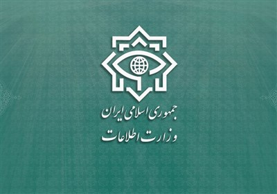 دستگیری ۲۶ تروریست تکفیری خارجی در ایران/ عنصر اصلی عملیات شاهچراغ تبعه آذربایجان بود وزارت اطلاعات در دومین اطلاعیه خود پیرامون حادثه تروریستی شاهچراغ با اعلام اینکه تاکنون ۲۶ تروریست تکفیری دستگیر شدهاند، اعلام کرد: عنصر اصلی هدایت و هماهنگ کننده عملیات در داخل کشور، تبعه جمهوری آذربایجان بوده است.