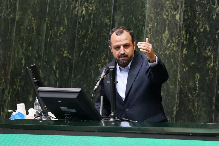 رشد ۱۰۰ درصدی تخصیص اعتبارات اشتغال/۴۳ هزار نفر طرح تسهیلات دریافت کردند وزیر امور اقتصادی و دارایی گفت: دولت در اجرای مصوبه بند الف تبصره ۱۸ قانون بودجه امسال درباره تولید و اشتغال در کشور بیش از ۱۰۰ درصد رشد عملکرد نسبت به سال قبل داشته است و تاکنون ۴۳ هزار طرح ۳۱ هزار میلیارد تومان تسهیلات اشتغال دریافت کردهاند.