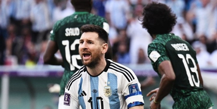 رسانه انگلیسی مدعی شده که ویدیوچک در بازی آرژانتین مقابل عربستان مرتکب اشتباهی وحشتناک شده است.