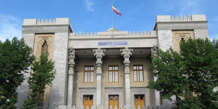 ایران قطعنامه شورای حقوق بشر را به رسمیت نمیشناسد/ نیروهای حافظ امنیت کشور با حداکثر خویشتنداری با آشوبگران برخورد کردهاند وزارت امور خارجه جمهوری اسلامی ایران با صدور بیانیهای ضمن محکومیت قطعنامه ضدایرانی شورای حقوق بشر سازمان ملل متحد، آن را اقدام ضدایرانی گروه معدودی از کشورهای غربی و کاملا مردود دانست.