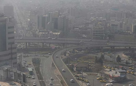 بر اساس اطلاعات مرکز ملی هوا و تغییر اقلیم سازمان حفاظت محیط زیست از ۸ کلانشهر کشور امروز کرج آلوده‌ترین کلانشهر ایران است.