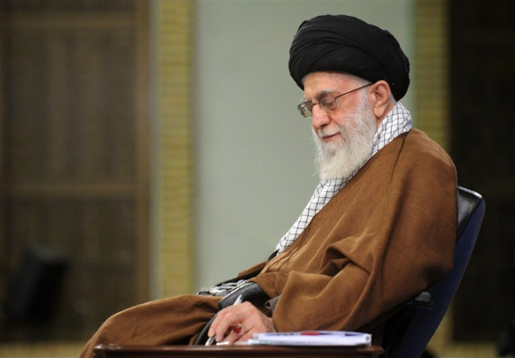 آزادی دستگیرشدگانی که جرم سنگینی نداشتند/ برخورد قاطع و بدون تسامح با محاربین/ اعطای عنوان «شهید» به جانباختگان بیگناه گزارش هیئت اعزامی به سیستان و بلوچستان در چهار محور «آزادی دستگیرشدگانی که جرم سنگین و مؤثری مرتکب نشده بودند»، «برخورد قاطع و بدون تسامح با خاطیان»، «رسیدگی به وضعیت آسیبدیدگان»، «اعطای عنوان "شهید" به جانباختگان بیگناه» تقدیم رهبر انقلاب شد.