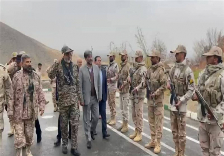 رئیس سازمان قضایی نیروهای مسلح کشور از هنگ مرزی ارومیه و پاسگاه مرزی مرگرش و مرکز اتوبان سرو در حوزه گمرک سرو بازدید کرد.

