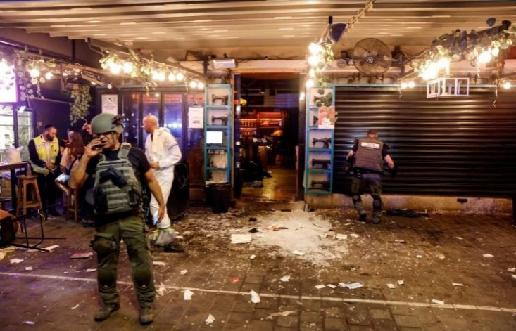 رسانه‌های رژیم صهیونیستی پنج‌شنبه شب از وقوع انفجاری در شرق شهر تل آویو خبر دادند.
