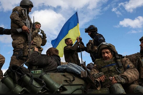 مشاور رئیس جمهور اوکراین اعلام کرد که تا کنون حدود ۱۳ هزار نظامی این کشور در عملیات نظامی ویژه روسیه کشته شده اند؛ ولی این تعداد بسیار کمتر از آن چیزی است که متحدان کی یف اعلام کرده اند.