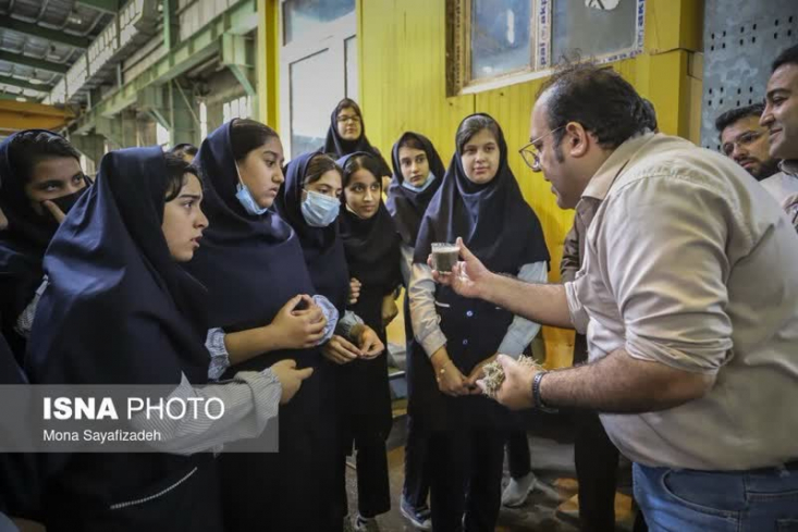 «راهیان پیشرفت» پویشی در جهت هویت بخشی به نسل جوان/ دستآوردهای کشور در برابر دیدگان دانشآموزان و دانشجویان آرمان جمهوری اسلامی تحقق وعده ایران قوی است. رهایی از هرگونه وابستگی و پیشرفت در تمامی حوزهها لازمه رسیدن به این هدف است و در این راه باید به خودباوری رسید و ظرفیتهای کشور را همانطور که هست در معرض دید همگان به خصوص نسل جوان قرار داد.