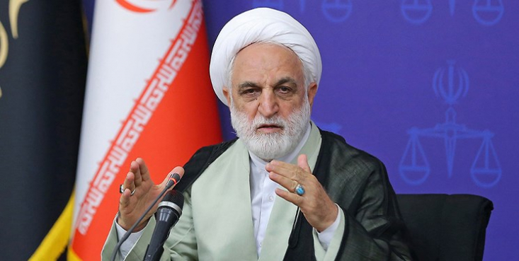 خط و نشان اژهای برای تهدیدکنندگان زندگی مردم کسانی که در دل و ذهن کسبه و بازاریان رعب و وحشت ایجاد کرده و آنها را تهدید میکنند اینها موارد و مصادیق ایذاء و آزار رساندن به مردم است.