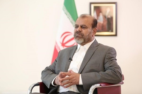 کارنامه خدمت مهندس قاسمی چه در دوره وزارت راه و شهرسازی و چه در مسئولیت‌های متعدد قبلی در وزارت نفت، قرارگاه خاتم‌الانبیاء و پشتیبانی از جریان پر افتخار مقاومت، کارنامه‌ای درخشانی بوده است.