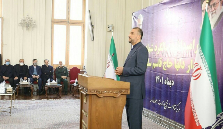امیرعبداللهیان: وظیفه ذاتی دستگاه دیپلماسی پیگیری حقوقی ترور سردار سلیمانی است/ سردار سلامی: حاج قاسم، نقش ماندگاری در تولید قدرت برای سیاست خارجی داشت وزیر امور خارجه وظیفه ذاتی دستگاه دیپلماسی را پیگیری حقوقی ترور ناجوانمردانه سردار سلیمانی و همراهان وی دانست و گفت: از طریق سفارت سوئیس در تهران به عنوان دفتر حافظ منافع آمریکا، بخشی از اقدامات حقوقی را به اطلاع طرف آمریکایی رساندهایم.