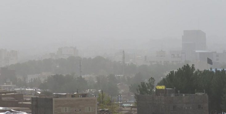 مصوبات کارگروه اضطرار آلودگی هوای استان قزوین کارگروه اضطرار آلودگی هوای استان قزوین با توجه به افزایش شاخص آلودگی هوا در شهرستانهای قزوین، البرز و آبیک از تغییر ساعت کار ادارات و مجازی شدن مدارس در این مناطق در روزهای یکشنبه و دوشنبه خبر داد.