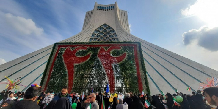 اصحاب قلم و سخن با راهبرد جهاد تبیین توطئههای شوم دشمن را نقش برآب کنند/ تروریستی اعلام کردن سپاه توسط کشورهای اروپایی، اعلام جنگ علیه ملت ایران است در بخشی از قطعنامه سراسری مراسم یوم الله ۲۲ بهمن ۱۴۰۱ آمده است: ضمن حمایت کامل از دولت محترم و خدمتگزاران صدیق و پرتلاش نظام مقدس جمهوری اسلامی، انتظار داریم با اتخاذ تدابیر مناسب و انجام اقدامات اساسی، تنگناها و فشارهای معیشتی این ملت عزیز را مرتفع نمایند.