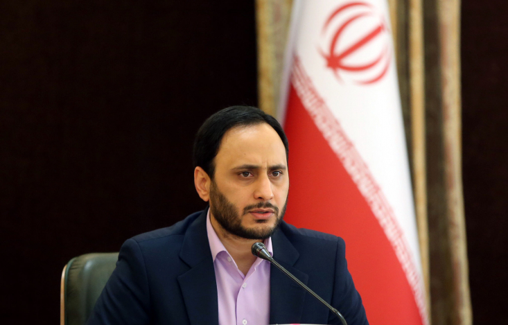 میانگین سنی دولت سیزدهم نسبت به دولت قبل حدود ۱۰ سال جوانتر است سخنگوی دولت گفت: میانگین سنی هیأت وزیران دولت سیزدهم وقتی بر روی کار آمد، نسبت به دولت سابق ۱۰ سال جوانتر شد.