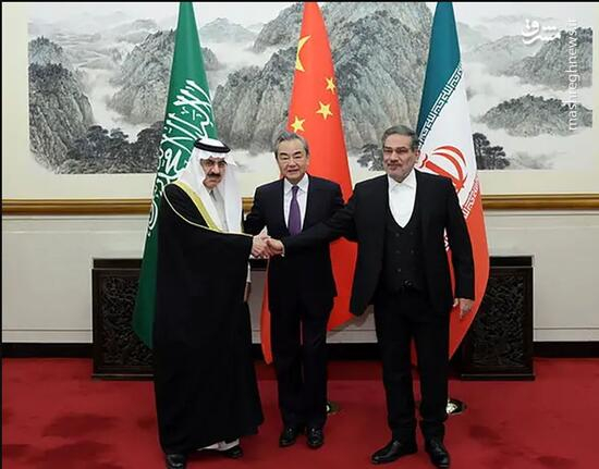 ایران و عربستان سعودی بعد از هفت سال به توافق رسیدند تا روابط دیپلماتیک خود را از سربگیرند. چین به عنوان یک ابرقدرت جدید نقش مثبتی در این توافق داشته و به نوعی جایگاه ایالات متحده را در منطقه غرب آسیا از آن خود کرده است.