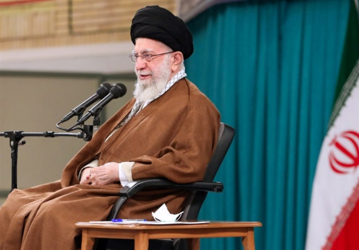 قدردانی مدیران و کارگزاران وزارت خارجه از امام خامنهای روسای نمایندگیهای جمهوری اسلامی ایران در خارج از کشور ، مدیران و کارگزاران وزارت امور خارجه در بیانیه خود از اعتماد مقام معظم رهبری به وزارت امور خارجه و توصیههای راهبردی ایشان قدردانی کردند.