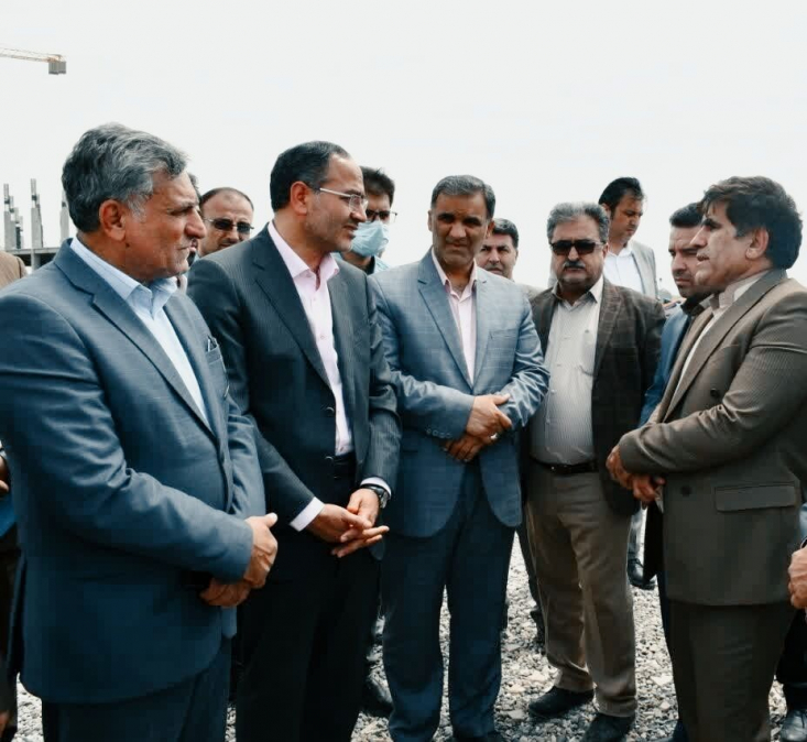 بهره برداری از ۱۵ هزار تخت بیمارستانی در دولت سیزدهم معاون توسعه مدیریت و منابع انسانی وزارت بهداشت، درمان و آموزش پزشکی گفت: ۵۱ هزار تخت بیمارستانی طی برنامه چهارساله در دست احداث داریم که از ابتدای دولت سیزدهم تاکنون ۱۵ هزار تخت تکمیل و بهره برداری شده است.