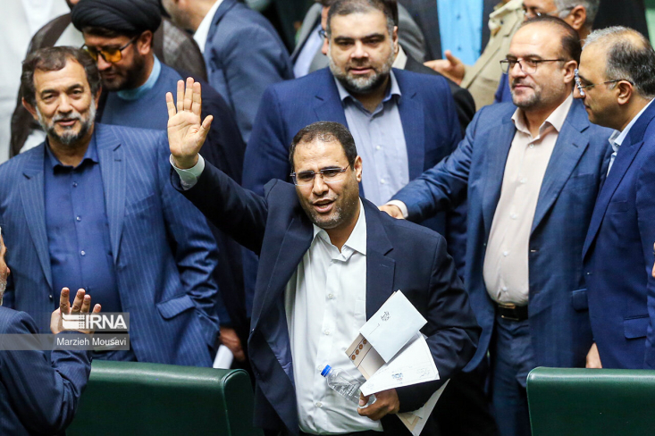 نمایندگان مجلس شورای اسلامی به «رضا مراد صحرایی» برای تصدی وزارت آموزش و پرورش رای اعتماد دادند.

