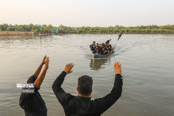 مدیرکل امور دریایی سازمان بنادر و دریانوردی از راه‌اندازی خط مسافری دریایی ایران-عراق ویژه زائران اربعین حسینی خبر داد و اعلام کرد: امکان انجام ۲۰ سفر دریایی برای زائران اربعین از طریق سه فروند شناور به صورت روزانه فراهم شده است.

