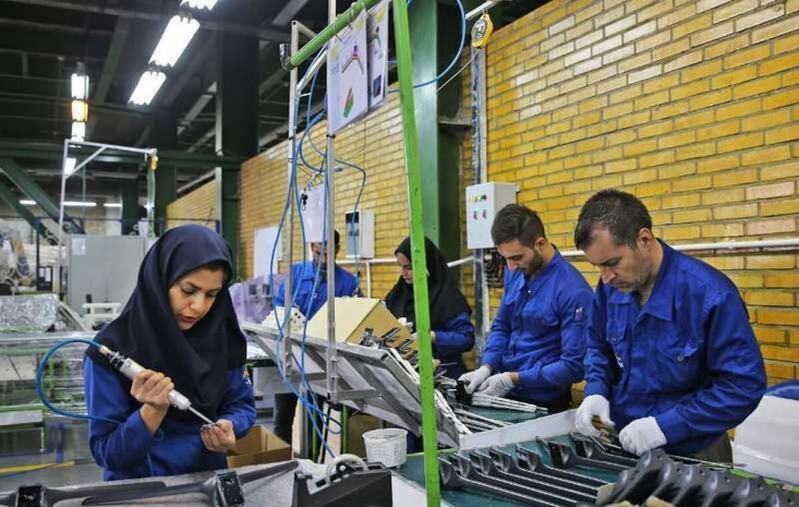 معاون تعاون وزیر تعاون، کار و رفاه اجتماعی با اعلام رشد ۲.۵ درصدی توسعه تعاونی&zwnj;ها در دولت سیزدهم، گفت: دولت در راستای مردمی سازی اقتصاد گام&zwnj;های زیرسازی زیادی برداشته است.

