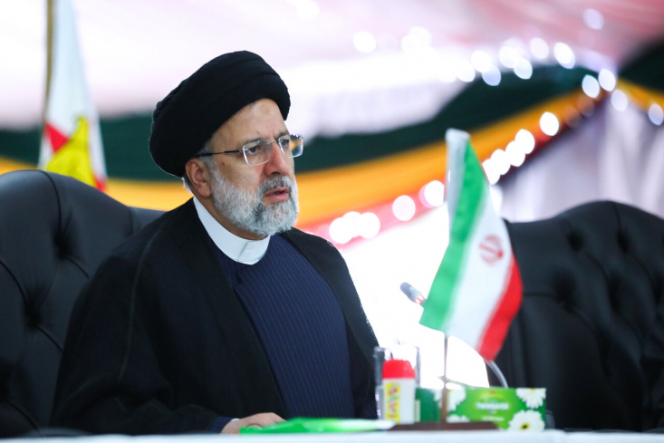 سخنرانی رئیس‌جمهور در مجمع‌عمومی سازمان ملل را می‌توان بالابردن علم مبارزه با دشمنان نهاد خانواده دانست، مبارزه‌ای که در آن جمهوری اسلامی در خط مقدم جنگ در حال دفاع از بشریت است.

