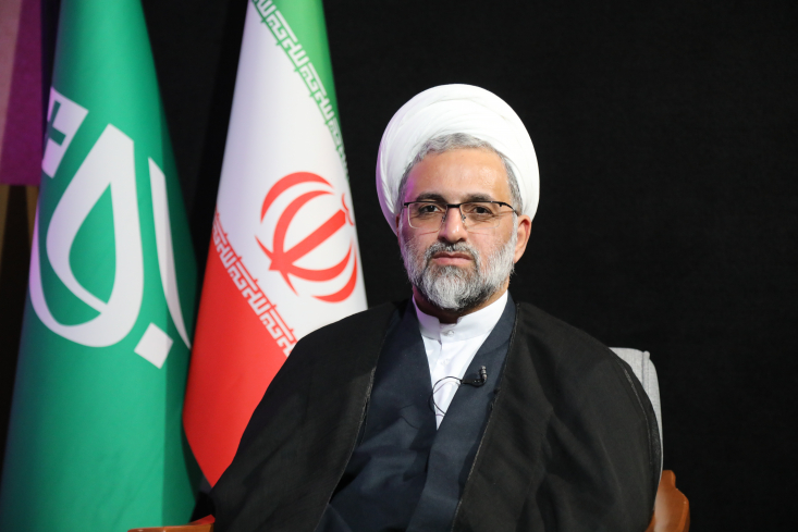 آیت‌الله سعدی، عضو مجلس خبرگان رهبری، مهمان دومین گفتگوی انتخاباتی «استدیو رجا» بود.