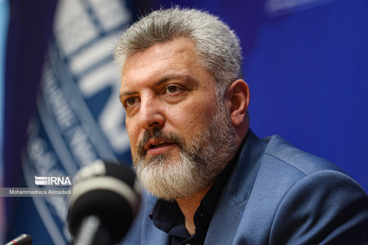 عزیزیپور: اعزامهای زیادی در پیش داریم که مشکلات مالی مانع آن نخواهد شد رئیس فدارسیون اسکواش با اشاره به مشکلات اقتصادی درباره اعزامهای ورزشکاران اسکواش گفت: در ۲ ماه آینده، فدراسیون بالای ۷۰ نفر را اعزام خواهد کرد و این مسئله بار مالی زیادی را به گردن فدراسیون خواهد داشت و با توجه به وضعیت اقتصادی کشور فدراسیون همه تلاش خود را برای تامین هزینهها انجام میدهد.
